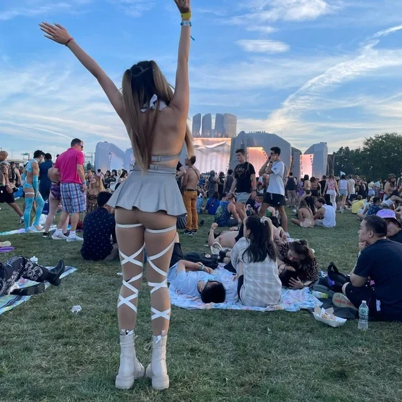 iHeartRaves Skirts Iheart Rave Skirt Crop Top And Leg Wraps